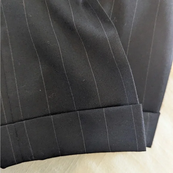 Joseph A. Bank Men’s navy blue pin stripe 3 button suit
